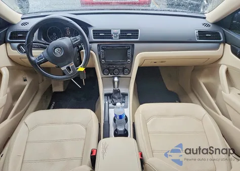 2014 Volkswagen Passat Se z USA, uszkodzony, nr VIN 1VWBS7A3XEC078695